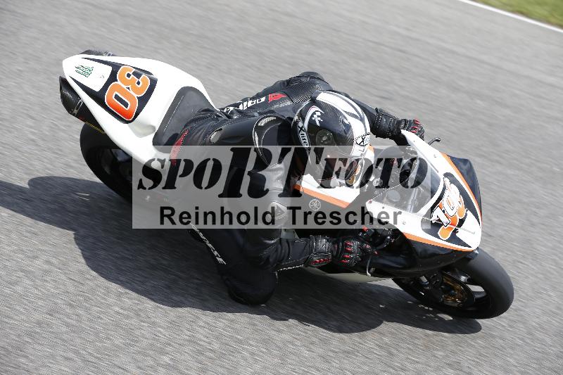 /Archiv-2024/29 12.06.2024 MOTO.CH Track Day ADR/Gruppe rot/106